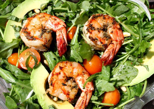 Spicy Shrimp with Avocado and Arugula Salad Recipe