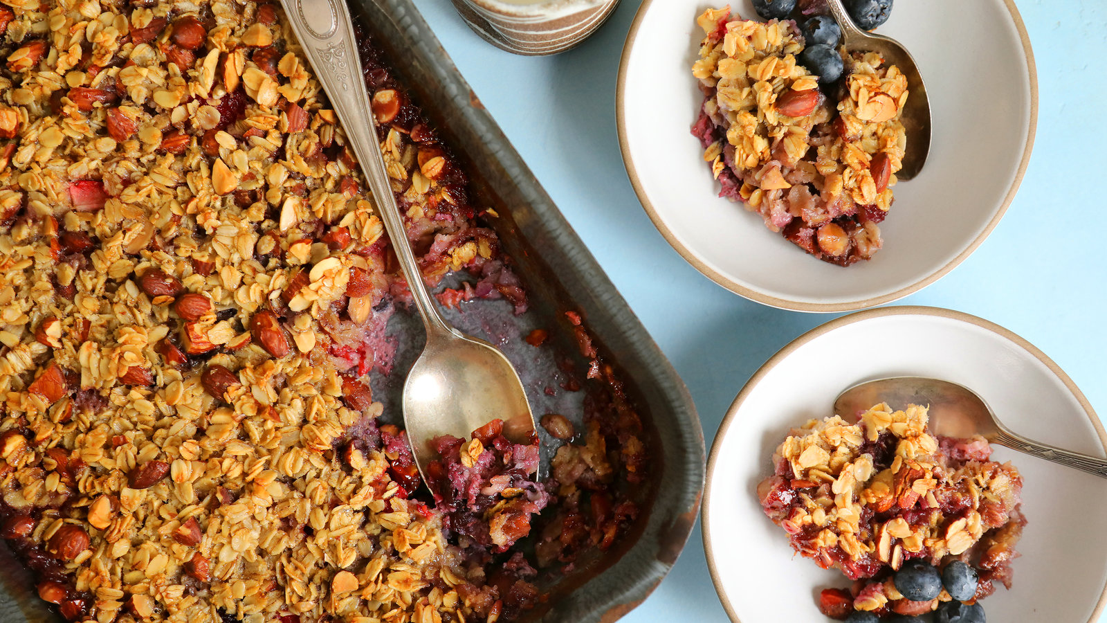 Baked Oatmeal With Berries and Almonds