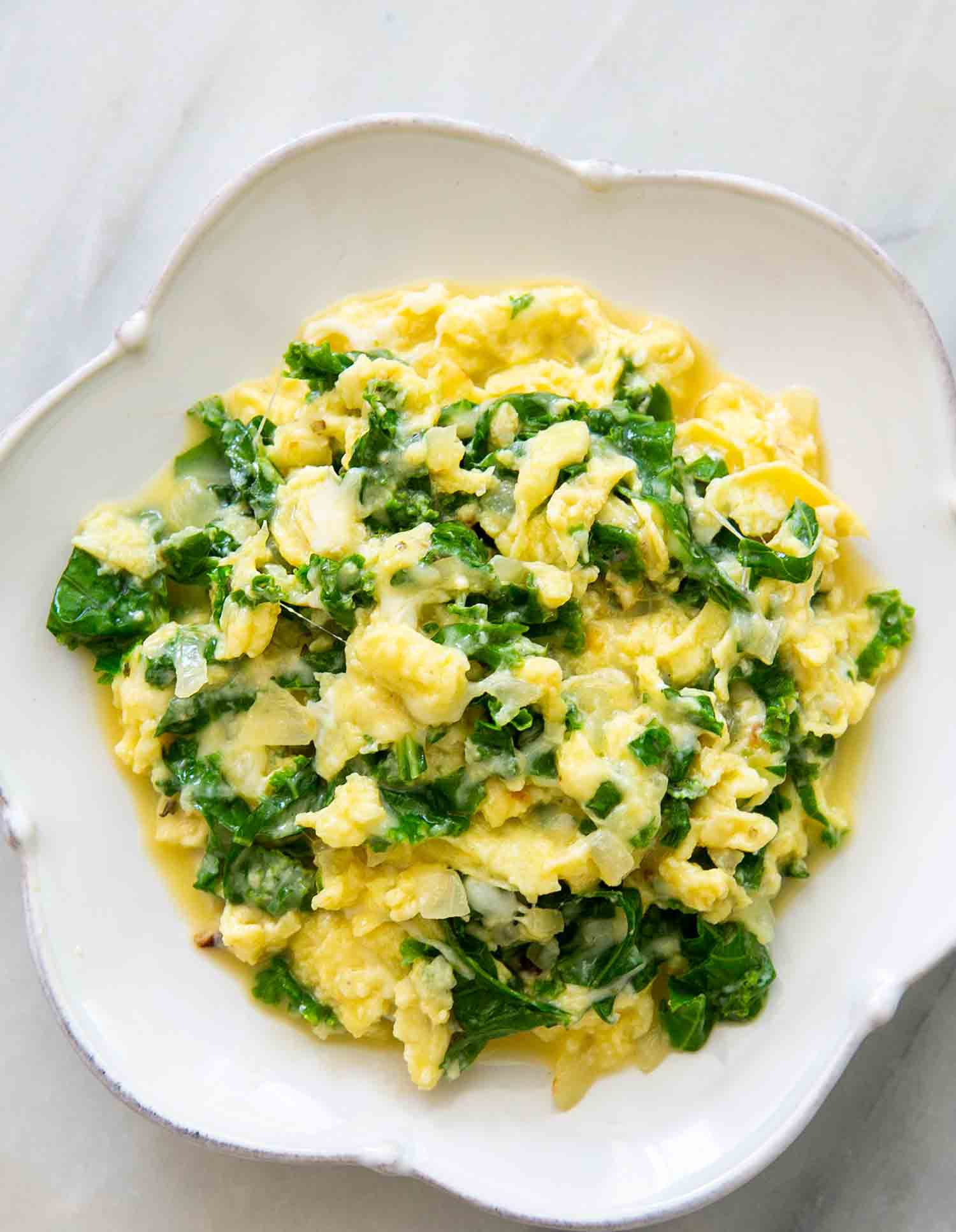 Scrambled Eggs with Kale and Mozzarella