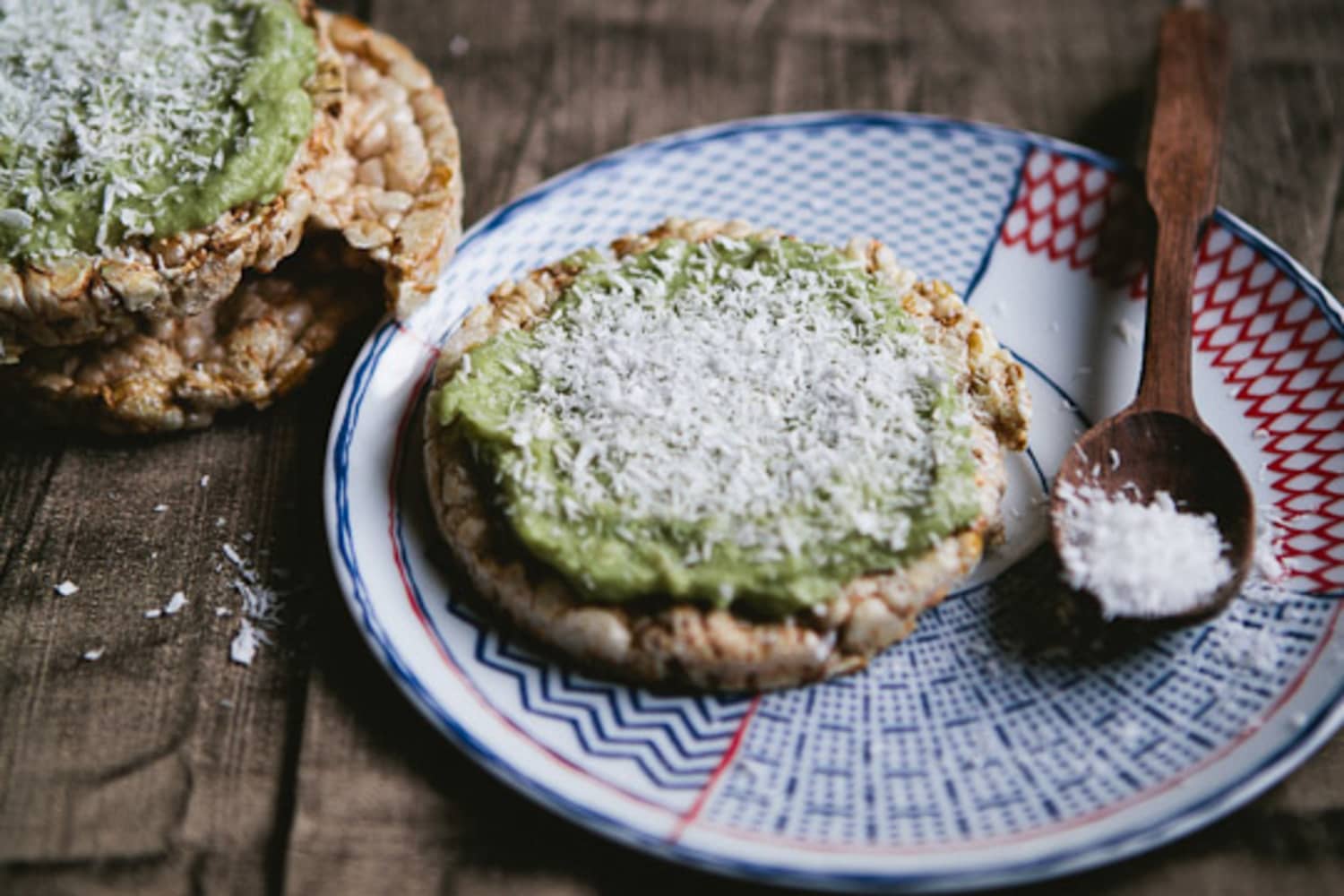 Snack Recipe: Raw Avocado Lime Mousse on Rice Cakes