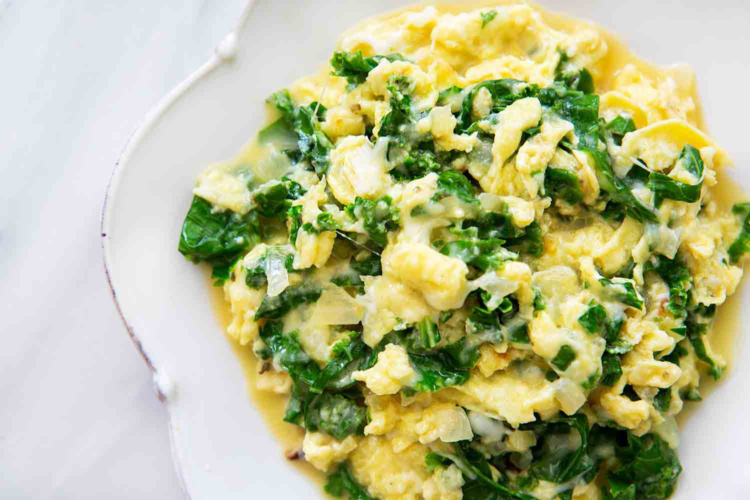 Scrambled Eggs with Kale and Mozzarella